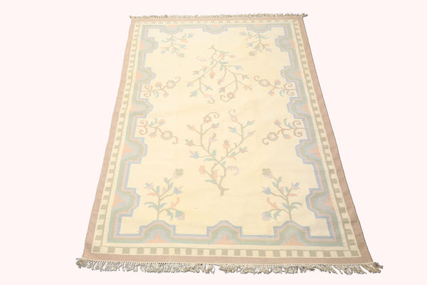 5x8 Ivory, Blush, Lavender Color Hand Woven Dhurry Kilim Wool Transitional Oriental Rug