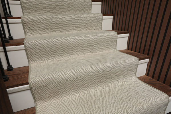 Multi Size White Sage Color Hand Loomed Flatweave Wool Modern Oriental Rug